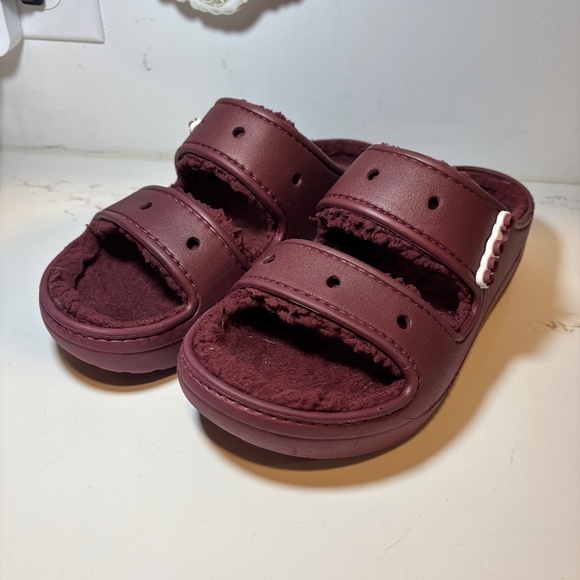 Preowned Crocs  Classic Cozzzy Sandal Burgundy Womens Size 9 Mens 7 - Picture 1 of 12